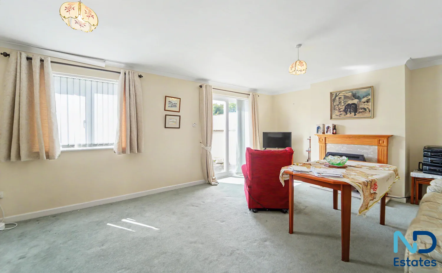 St Helier - Three Bedroom Home with Garden, Garage and Parking, St Helier — photo 3 of 5