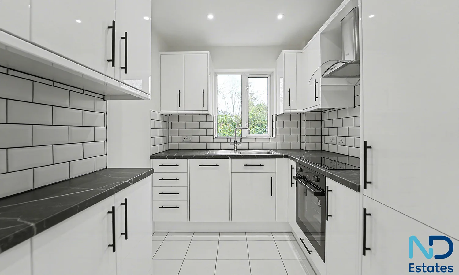 St Helier - One Bedroom Apartment with Parking, St Helier — photo 5 of 5