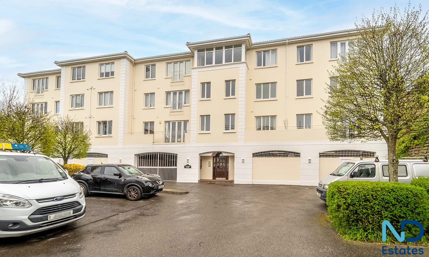 St Helier - One Bedroom Apartment with Parking, St Helier — photo 1 of 5