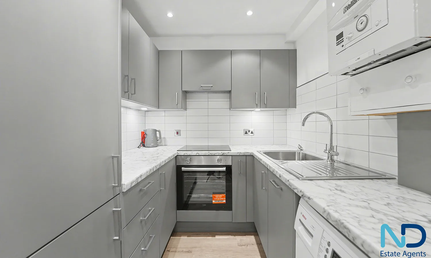 St Helier - Two Bedroom Apartment with Parking, St Helier — photo 6 of 22
