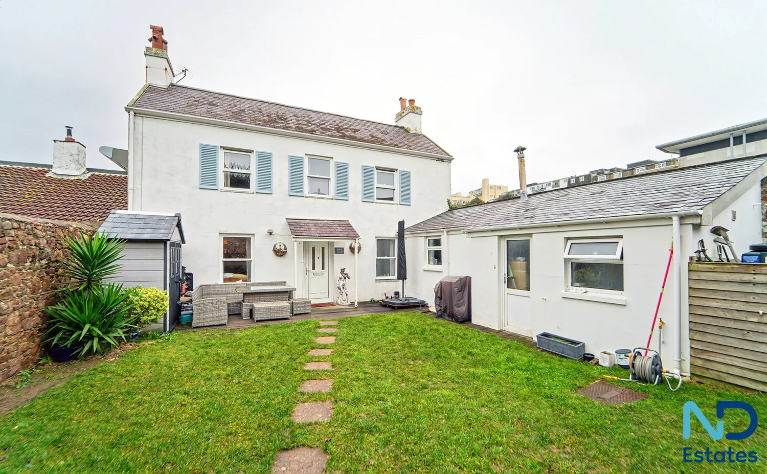 St Helier - Two Bedroom Cottage with Garden and Parking, St Helier — photo 1 of 25