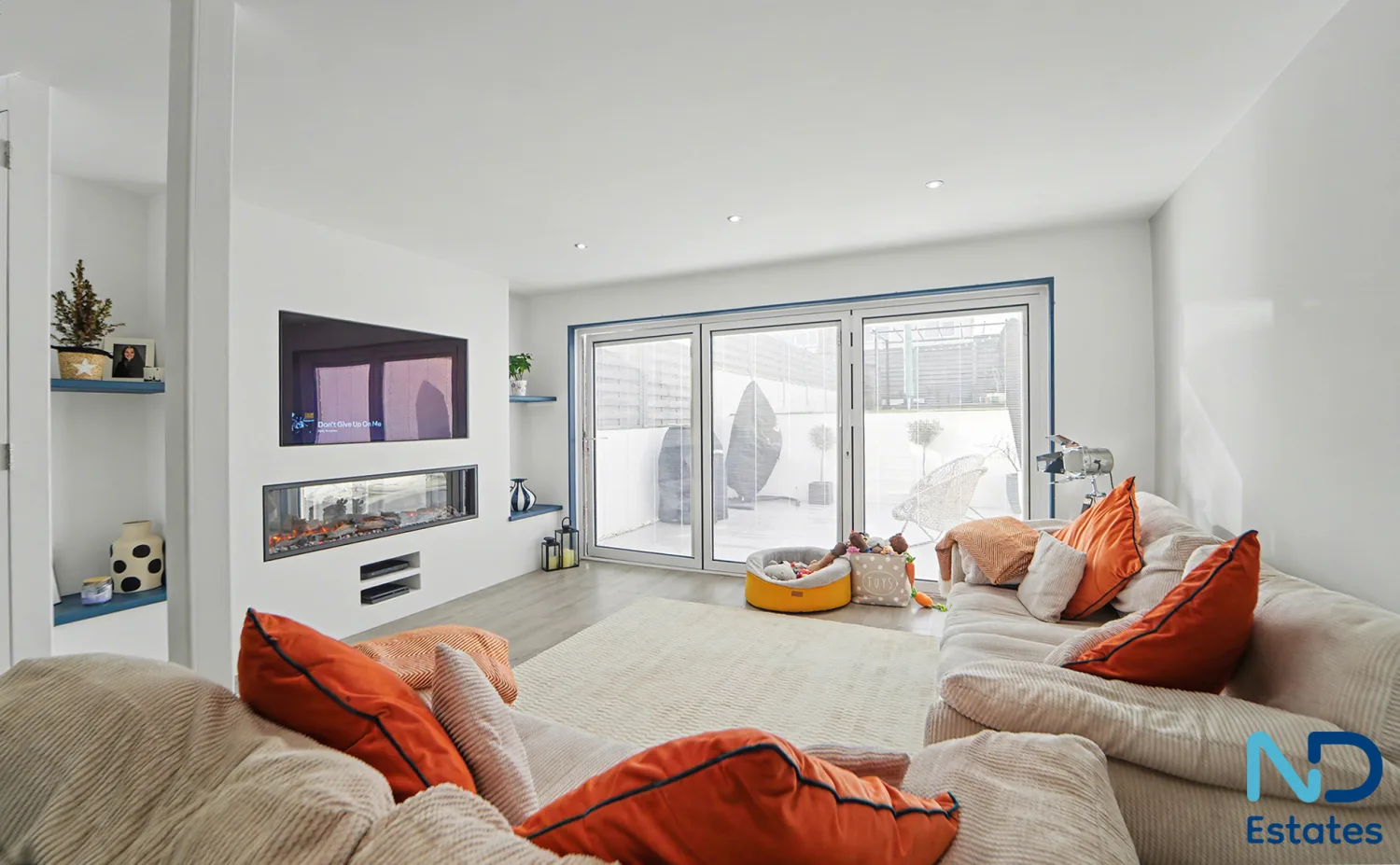St Saviour - Two Bedroom House with Garden and Parking, St Saviour — photo 4 of 5