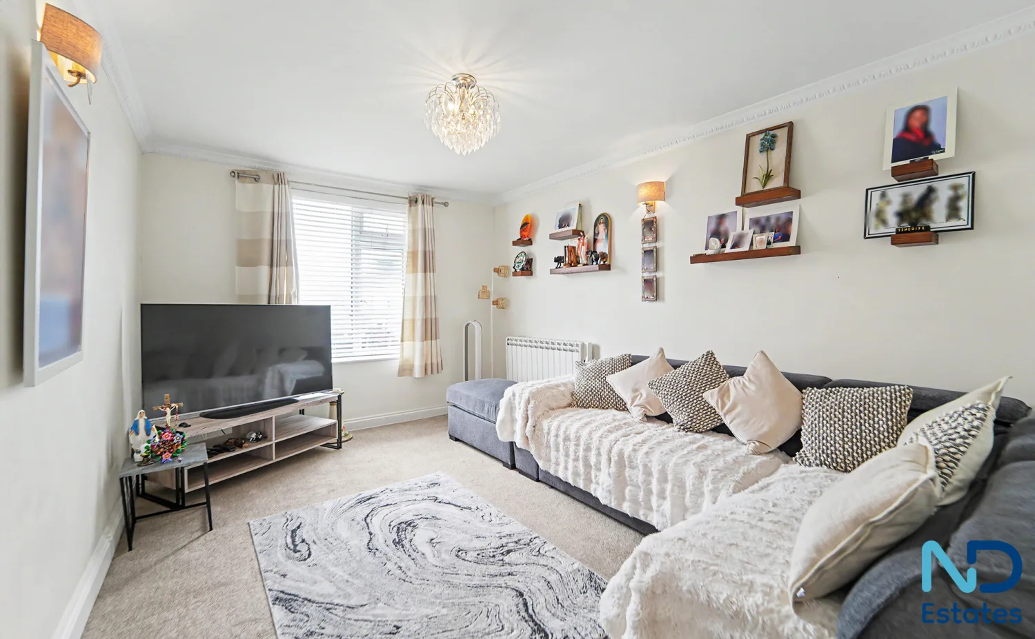 St Helier - One Bedroom Apartment with Parking and Communal Gardens, St Helier — photo 3 of 17