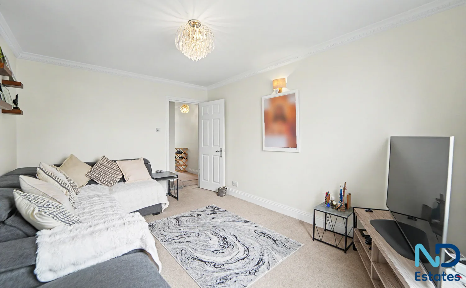 St Helier - One Bedroom Apartment with Parking and Communal Gardens, St Helier — photo 4 of 17