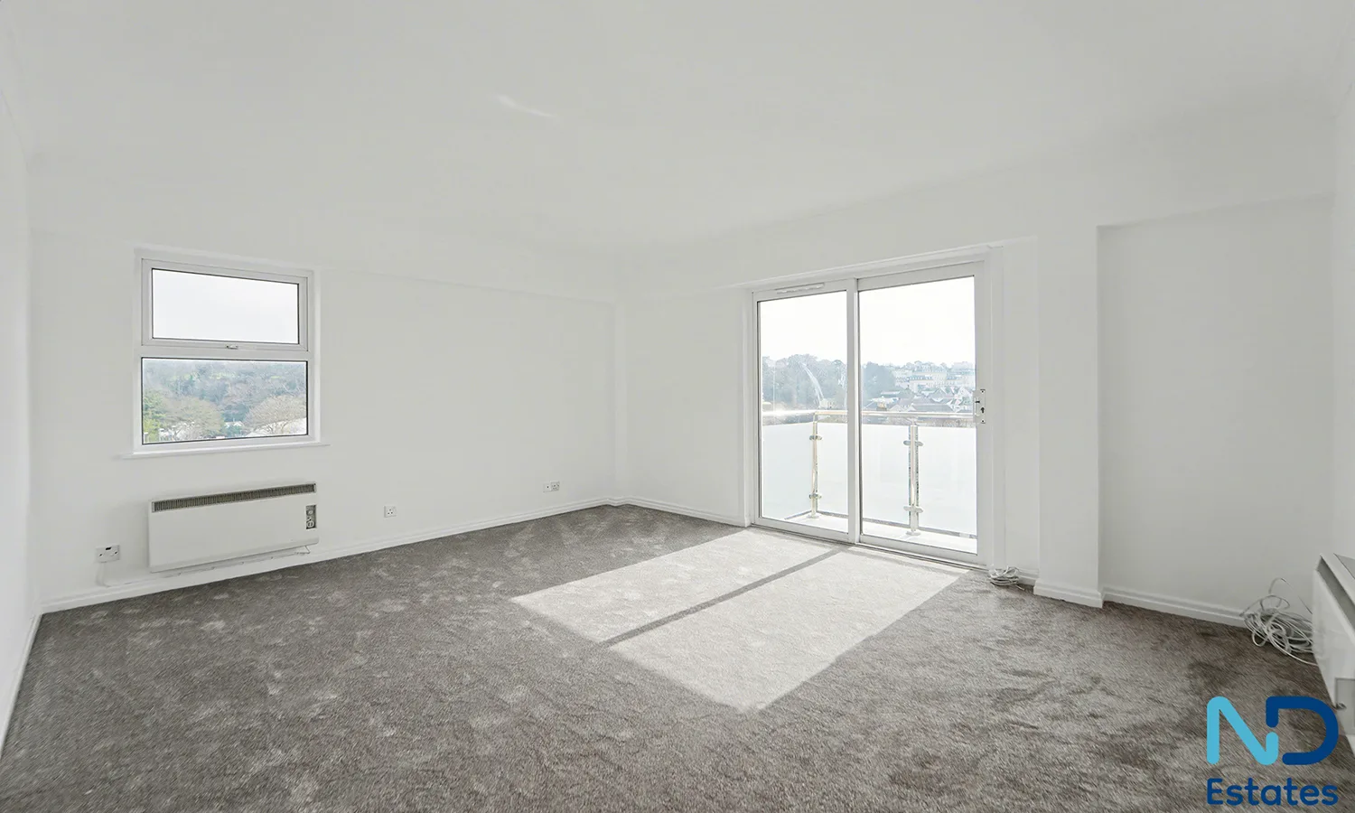 St Helier - One Bedroom Apartment with Views over Town, St Helier — photo 2 of 16