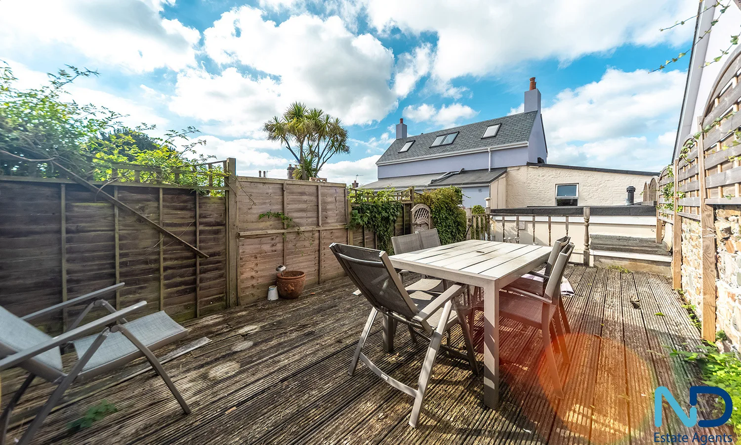 St Helier - Two Bedroom Cottage with Garden, St Helier — photo 2 of 22
