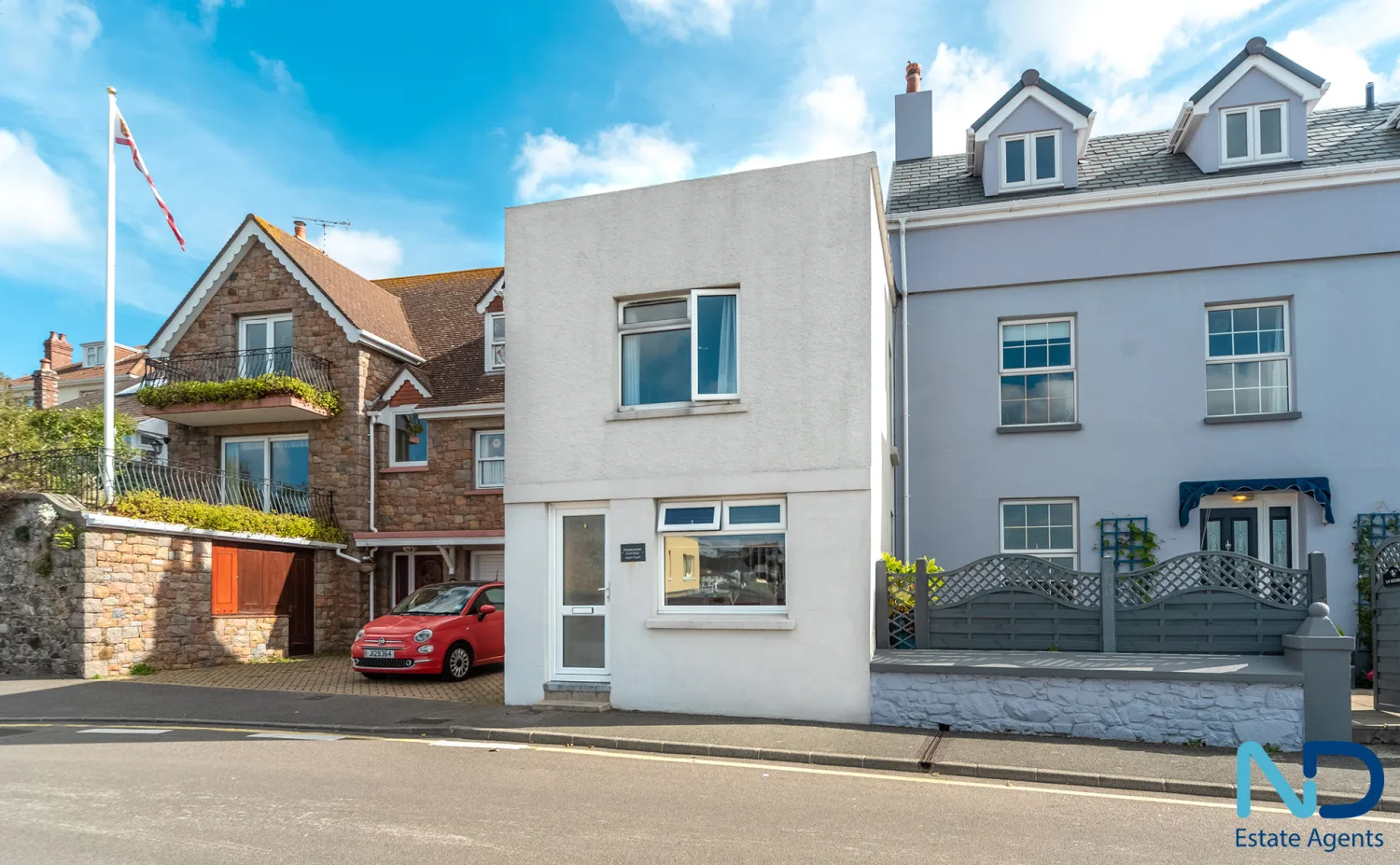 St Helier - Two Bedroom Cottage with Garden, St Helier — photo 1 of 22
