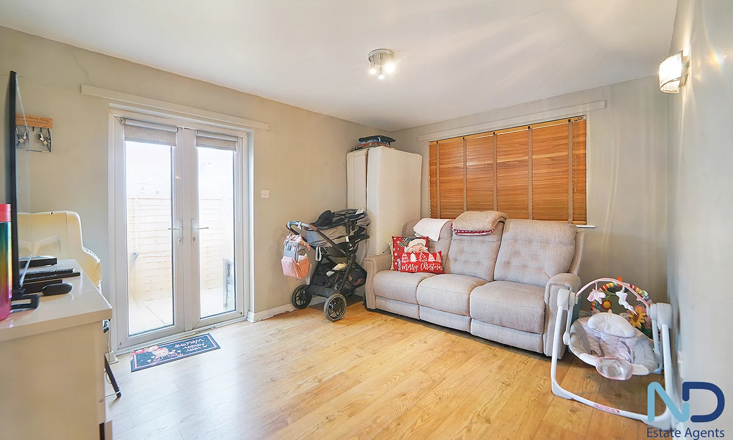 St Helier - One Bedroom Apartment with Patio, St Helier — photo 1 of 16