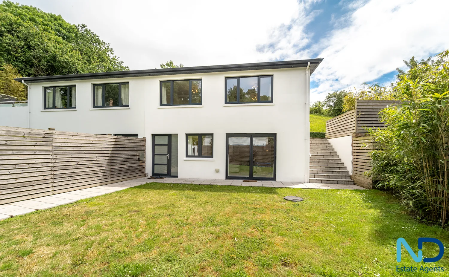 St Peter - Three Bedroom Modern Home with Triple Garage, Parking and Large Gardens, St Peter — photo 1 of 42