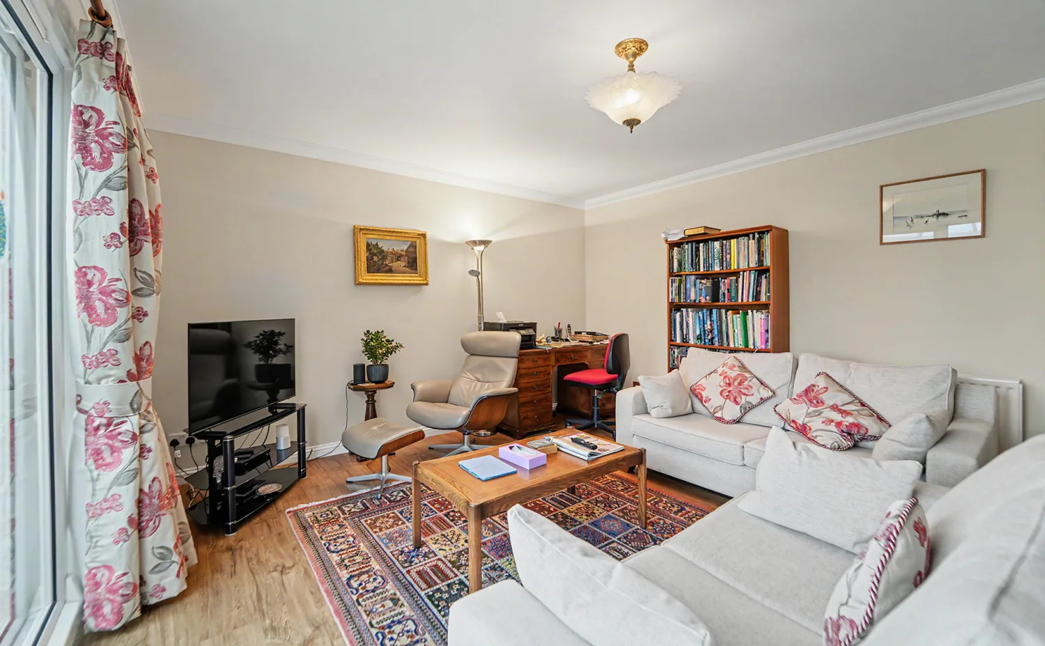 St Mary - Three Bedroom House with Conservatory, Garden, Garage and Parking, St Mary — photo 5 of 5