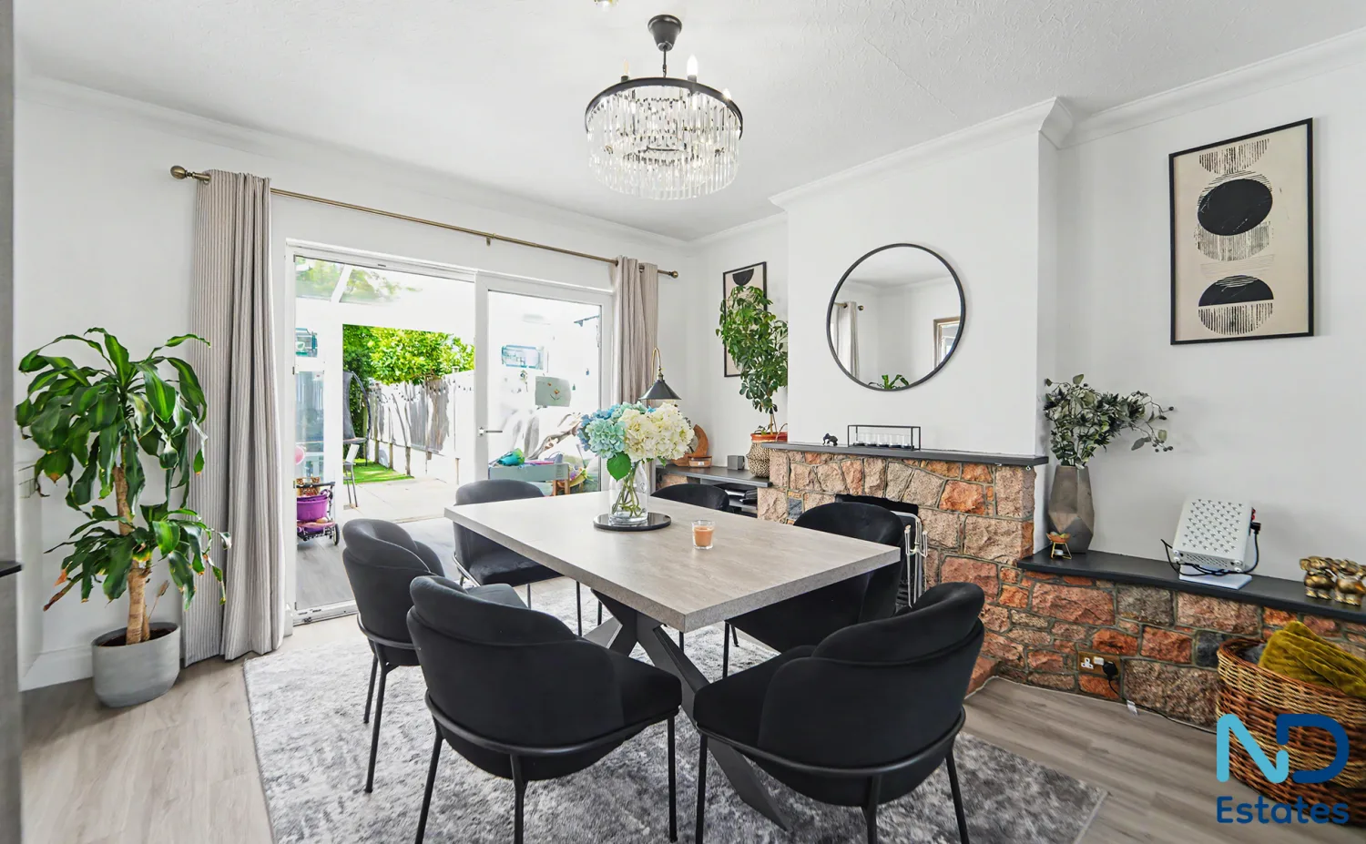 St Helier - Three Bedroom Home with Garden, Garage and Parking, St Helier — photo 6 of 41