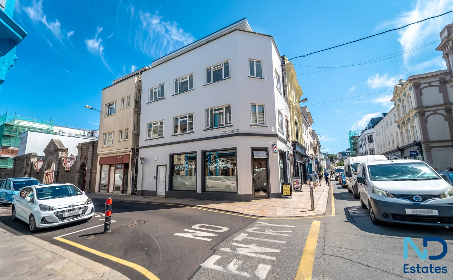 St Helier - Recently Renovated One Bedroom Duplex Apartment with Balcony, St Helier — photo 1 of 18